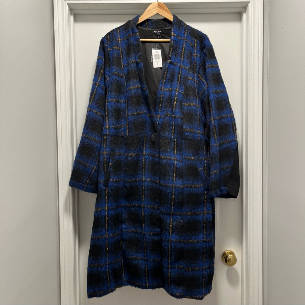 NEW Torrid Brushed Fuzzy Flannel Coat Plaid Blue Lined Size 5 (26/28)